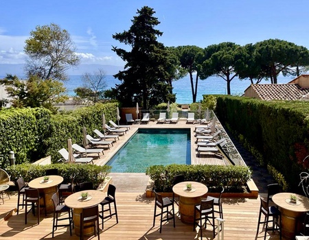 Hôtel La Pinède 3* (vols réguliers) - 1