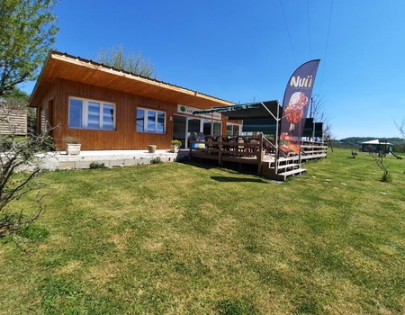 Camping Les Chênes Clairs, 3* - 5