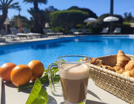 Séjour avec petit déjeuner au coeur de la Provence près de Saint-Tropez - 3*