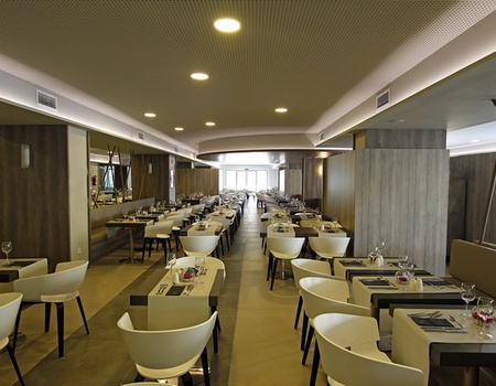 Hôtel BG Tonga Tower Design Hotel & Suites 4* - 4