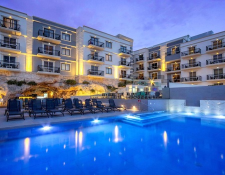 Hôtel Pergola Hotel and Spa - Image 1
