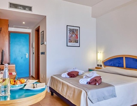 Hôtel Antares 4* - 4