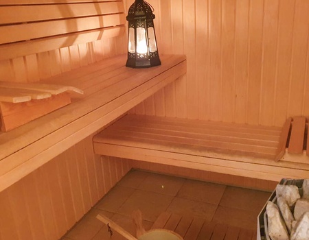Séjour en chambre romantique avec sauna privatif à 15min du Château de Chambord - 2*