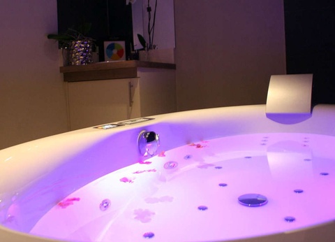 Détente et gastronomie dans un cadre élégant près de Rennes - 4* - 28