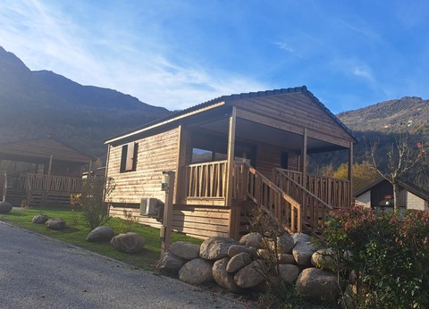 Camping Village de Chalets Le Pas de l'Ours, 3* - 12