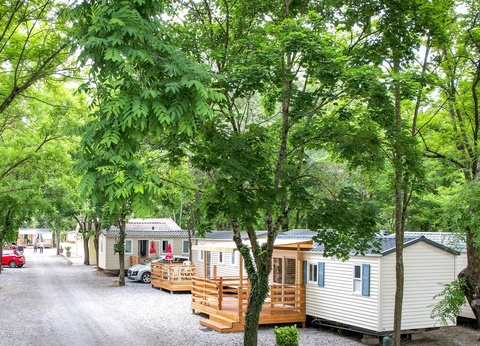 Camping les Rives d'Auzon, 3* - 47