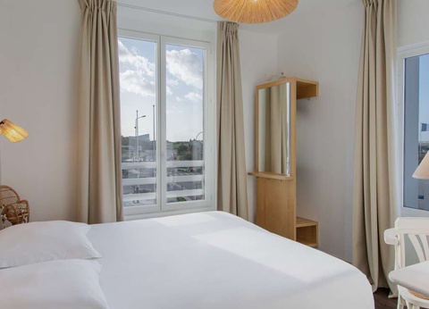 Virée gourmande à Courseulles-sur-Mer avec chambre vue mer - 2* - 35