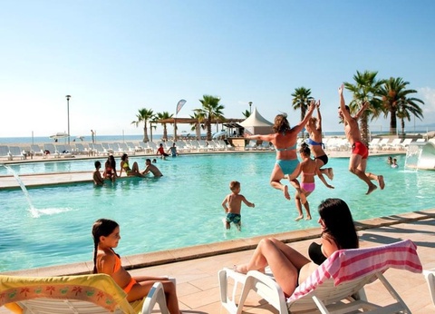 Camping Marina d'Erba Rossa, 4* - 11