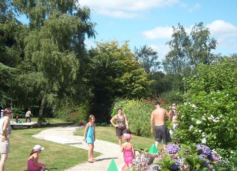 Camping Le Val de Landrouet 3* - 35