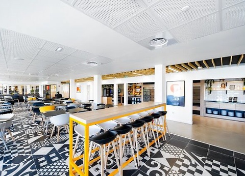 Staycity Aparthotels 4* : Hôtel + Entrées aux parcs - 10