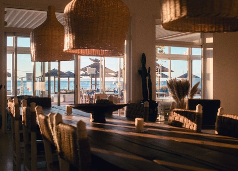 Séjour en bord de mer à Hyères avec petit déjeuner en chambres, champagne et fleurs - 5