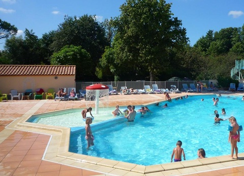Camping Le Ragis, 4* - 4