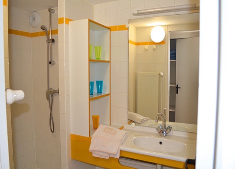 VVF Haute Loire Saint-Julien-Chapteuil 3* - 10