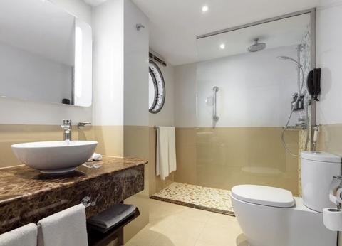 Crowne Plaza Muscat 4* - 4