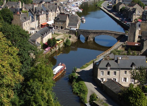 Séjour en amoureux avec dîner gourmand dans le coeur historique de Dinan - 3* - 4