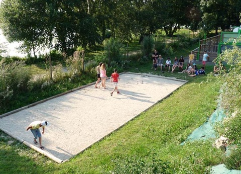 Camping Les Coteaux du Lac, 4* - 22