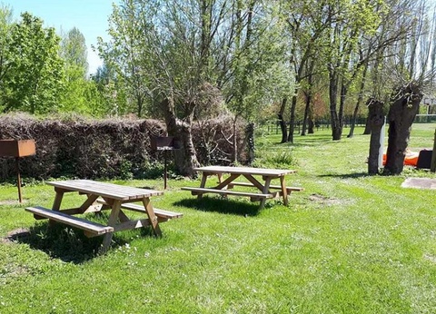 Camping Val de Boutonne, 3* - 5