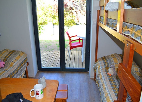 VVF Haute Loire Saint-Julien-Chapteuil 3* - 2