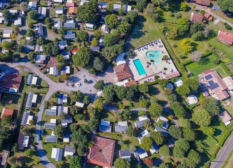 Camping les Bruyères, 3* - 4