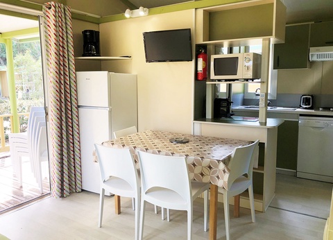 Camping La Pinède 3* avec vols réguliers - 7