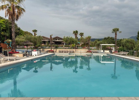 Weekend Glamping Resort, 4* - 4