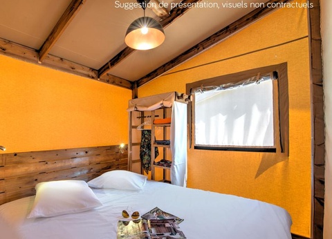 Flower Camping La Davière Plage, 4* - 53