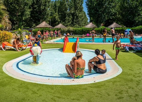 Camping Le Clos Virgile, 4* - 249