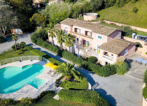 Romance et charme dans une bastide près de Cagnes-sur-Mer - 3* - 2
