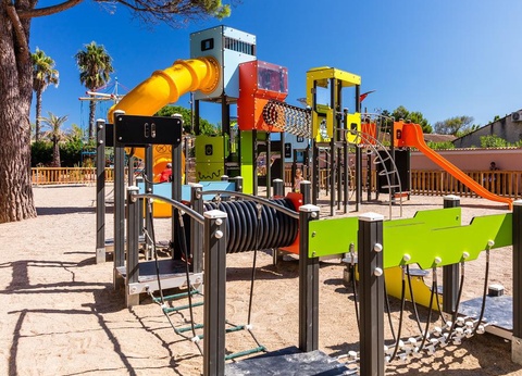 Camping Club Le Napoléon, 4* - 9