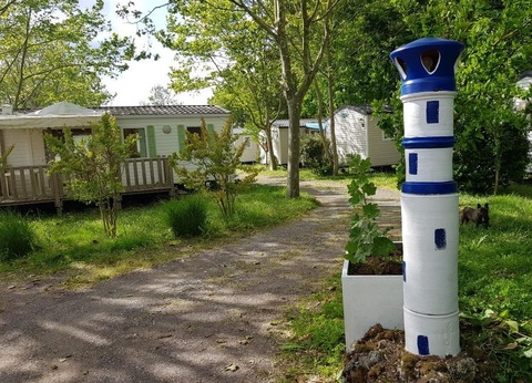 Camping du Petit Pont, 3* - 6