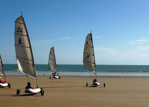 Camping L'Abri des Pins, 4* - 140