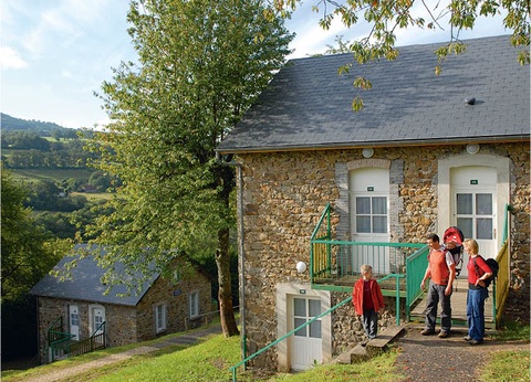 VVF Cantal Salers Vendes 3* en demi-pension - 6