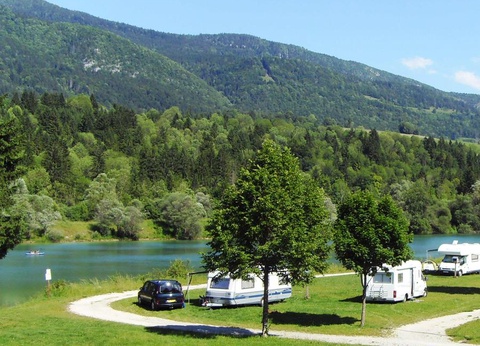 Camping de L'Île du Chéran, 3* - 4