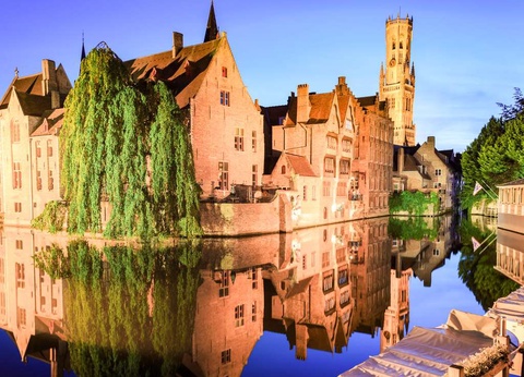 Séjournez à 100 mètres de la Grand Place de Bruges - 4* - 4