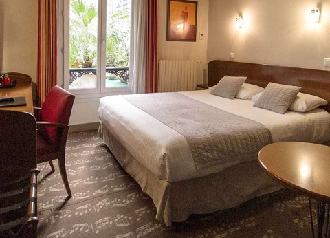 Escapade romantique dans un élégant hôtel au coeur de Bordeaux - 4* - 4