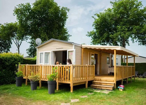 camping Les Charmettes - Funpass non inclus, 4* - 9