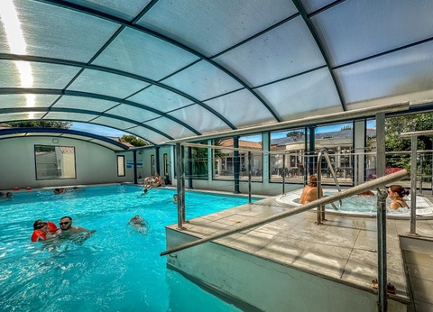 Camping Aux Coeurs Vendeens, 4* - 6