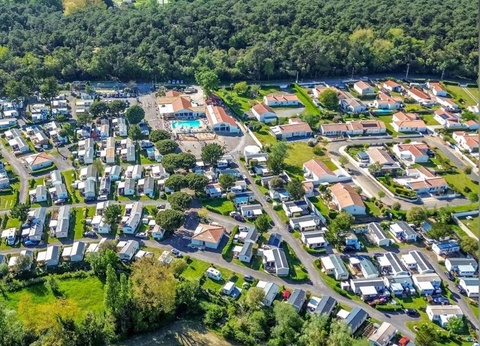 Camping L'Albizia, 4* - 9