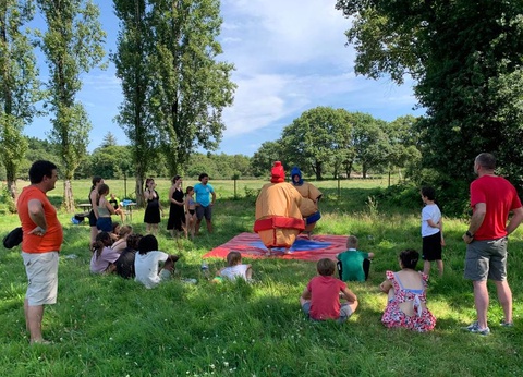 Camping L'Etang du Pays Blanc, 4* - 84