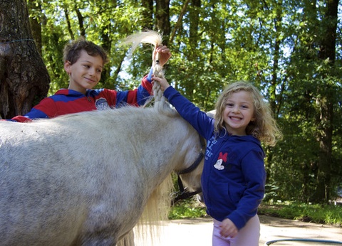 Village Vacances Jumbo Résidence Club Nature Aveyron 3* - Demi-Pension - 17