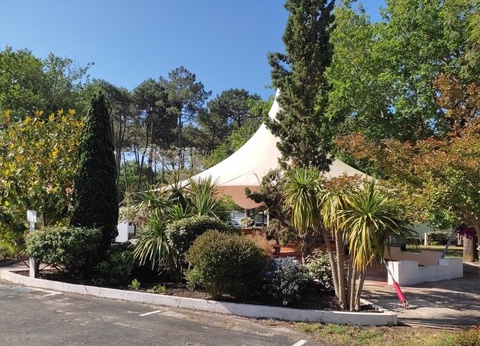 Camping Municipal Les Genêts, 3* - 13
