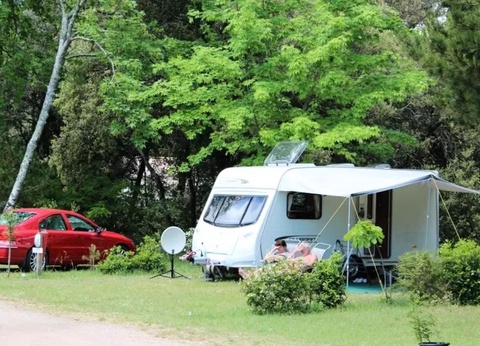 Camping Parfums d'Eté 4* - 98