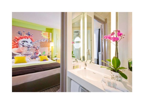 Séjour dans la carré d'or à Nice avec champagne et macarons - 4* - 17