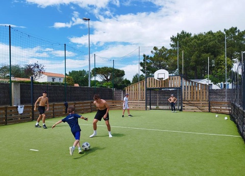 Camping Les Genêts, 5* - 23