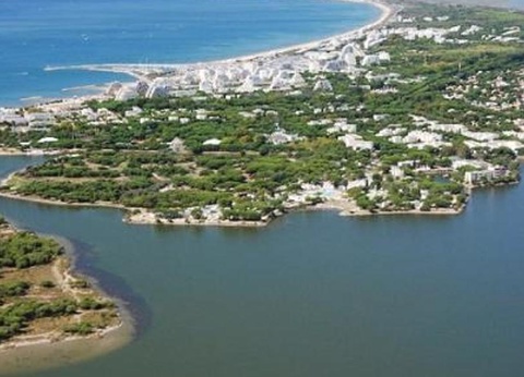 Camping le Domaine de Gajan, 4* - 28