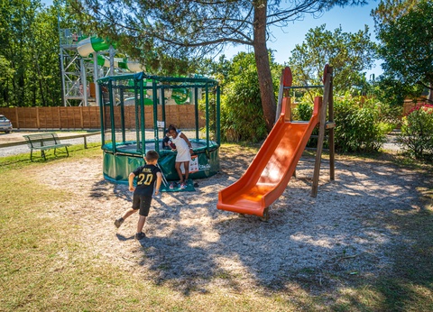 Camping L'Orée du Bois 4* - 17