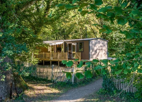 Flower Camping et Base de Loisirs de Rouffiac, 3* - 7