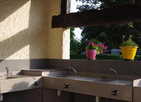 Camping Les Gorges Du Chambon - Ciela Village, 4* - 42