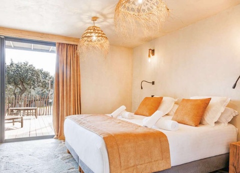 Escapade à deux dans un beau domaine face à la mer à Hyères - 3* - 68