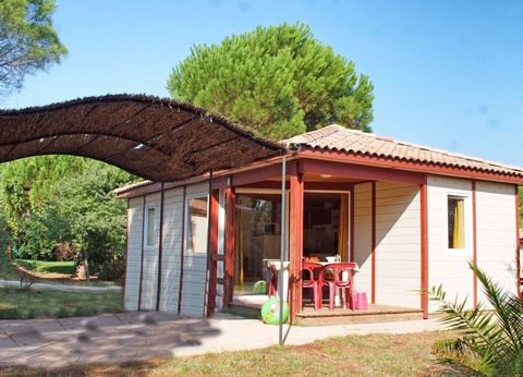 Camping Les Cigales 5* - 7